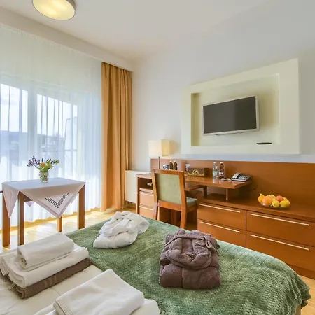 20 Wojskowy Szpital Uzdrowiskowo-rehabilitacyjny Spzoz W Krynicy-zdroju Θέρετρο Krynica Zdroj