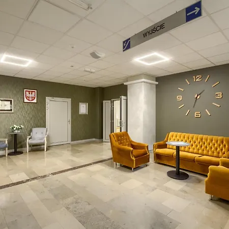 20 Wojskowy Szpital Uzdrowiskowo-rehabilitacyjny Spzoz W Krynicy-zdroju Θέρετρο *